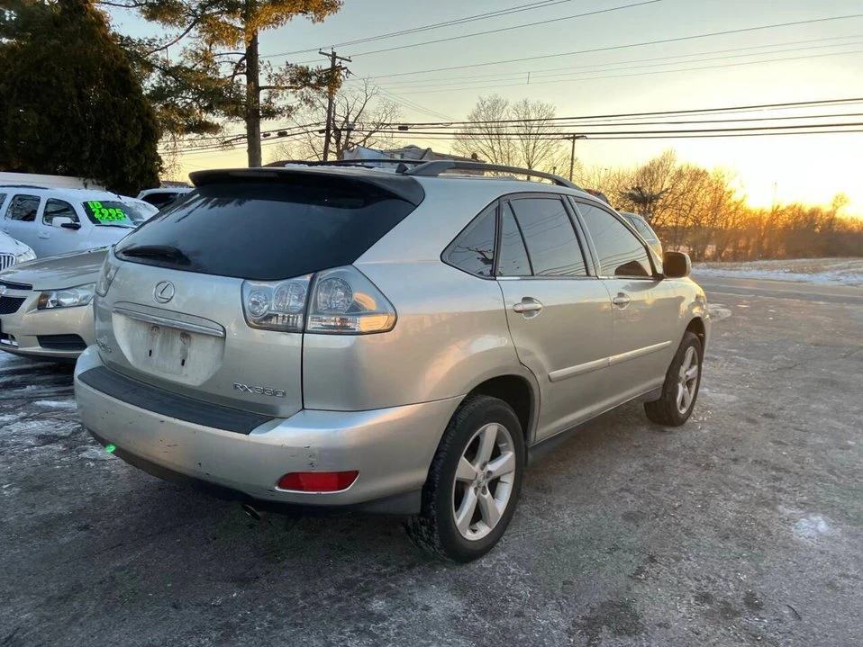 2004 Lexus RX 2nd Gen - Image 5 of 20