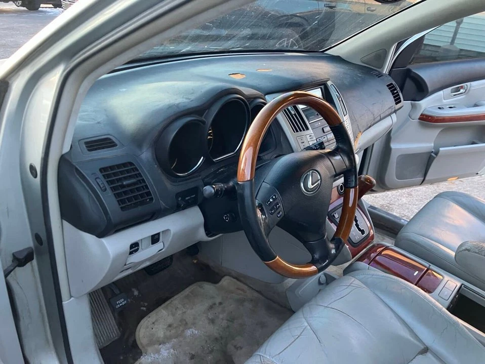 2004 Lexus RX 2nd Gen - Image 20 of 20
