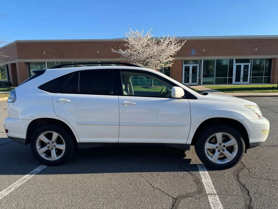 2004 Lexus RX 2nd Gen - Image 5 of 19