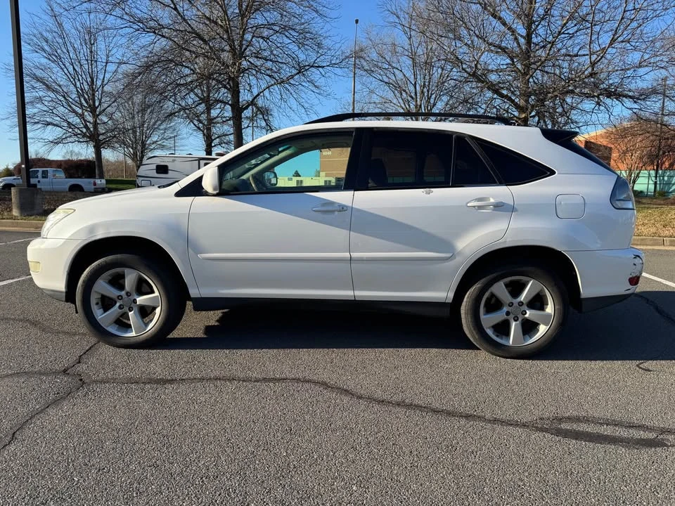 2004 Lexus RX 2nd Gen - Image 4 of 19