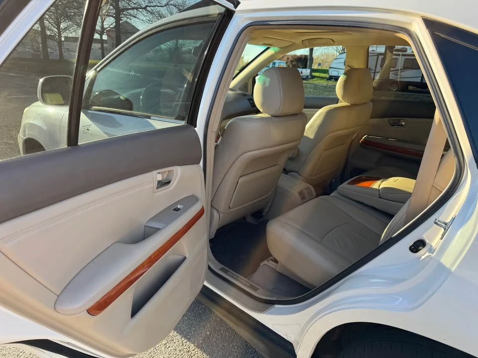 2004 Lexus RX 2nd Gen - Image 12 of 19