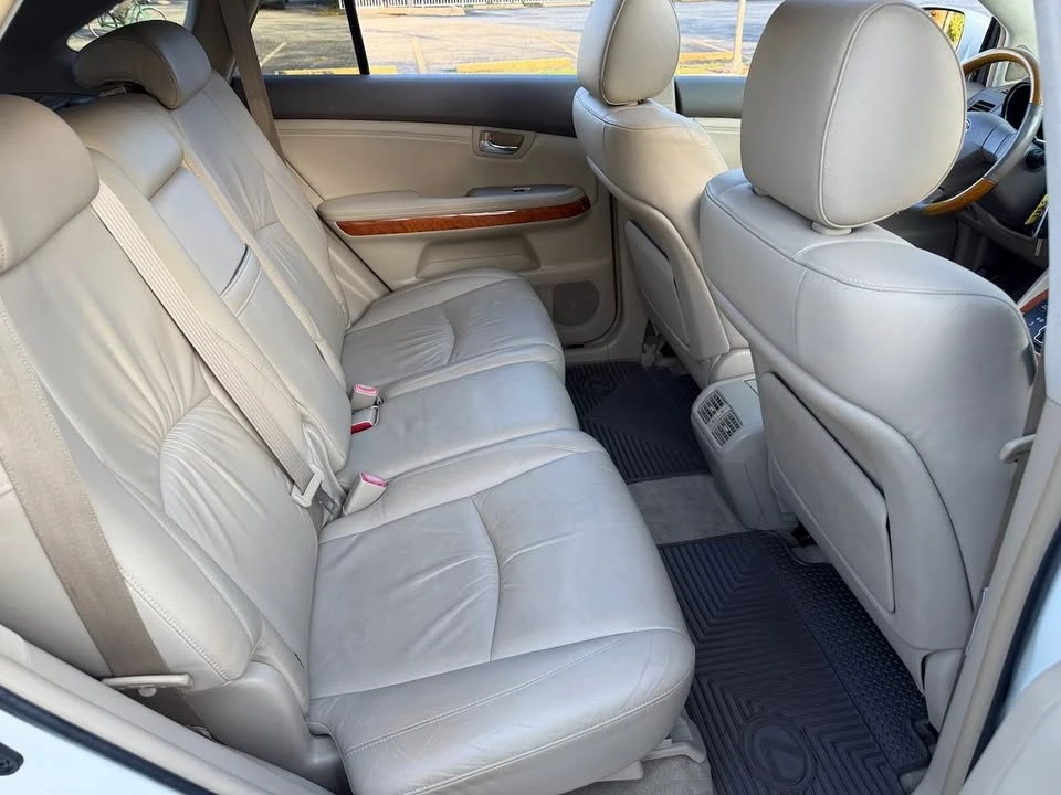 2004 Lexus RX 2nd Gen - Image 11 of 19