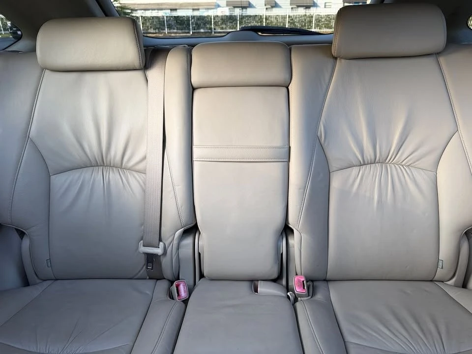 2004 Lexus RX 2nd Gen - Image 13 of 19