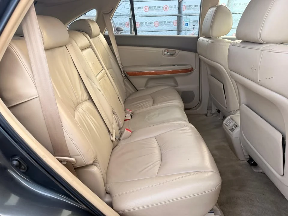 2004 Lexus RX 2nd Gen - Image 11 of 15