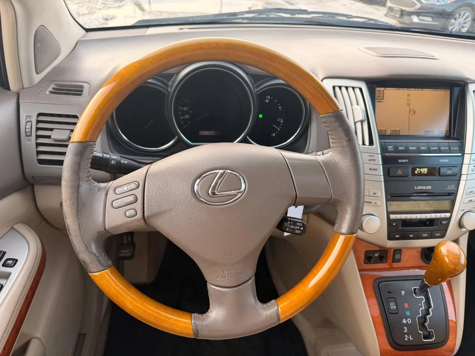 2004 Lexus RX 2nd Gen - Image 7 of 15