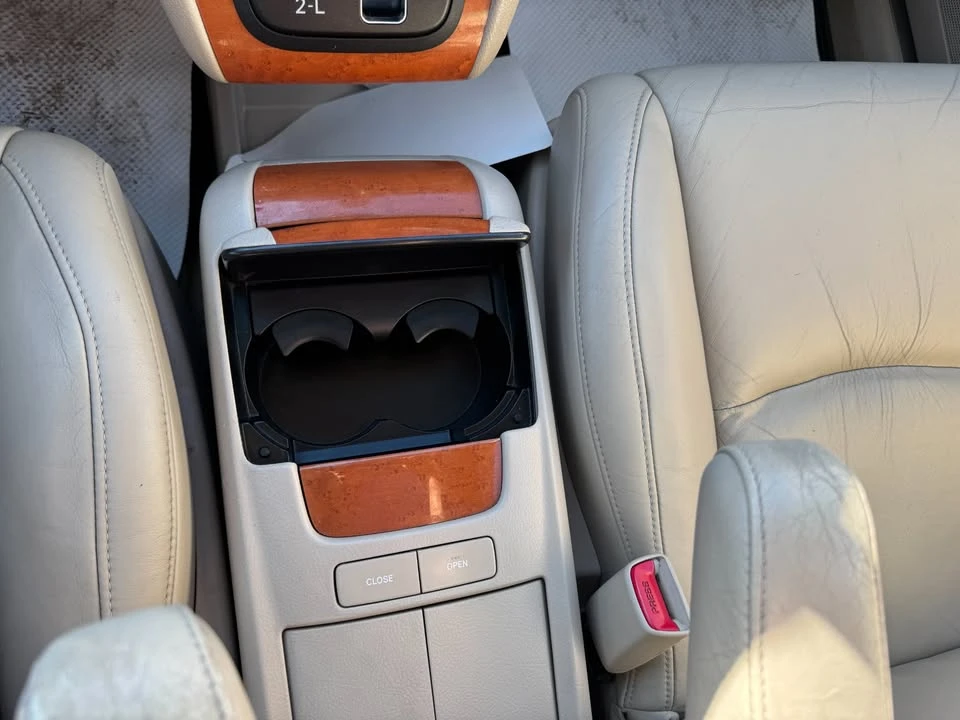 2004 Lexus RX 2nd Gen - Image 11 of 14