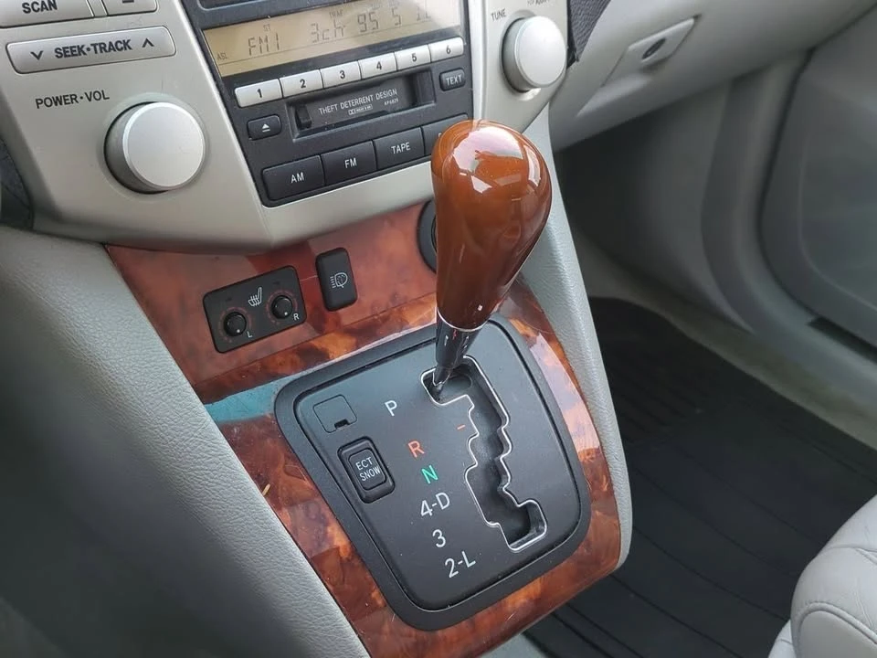 2004 Lexus RX 2nd Gen - Image 19 of 19