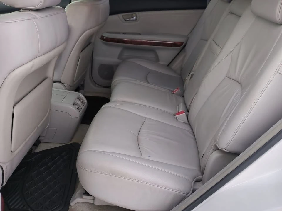 2004 Lexus RX 2nd Gen - Image 8 of 19