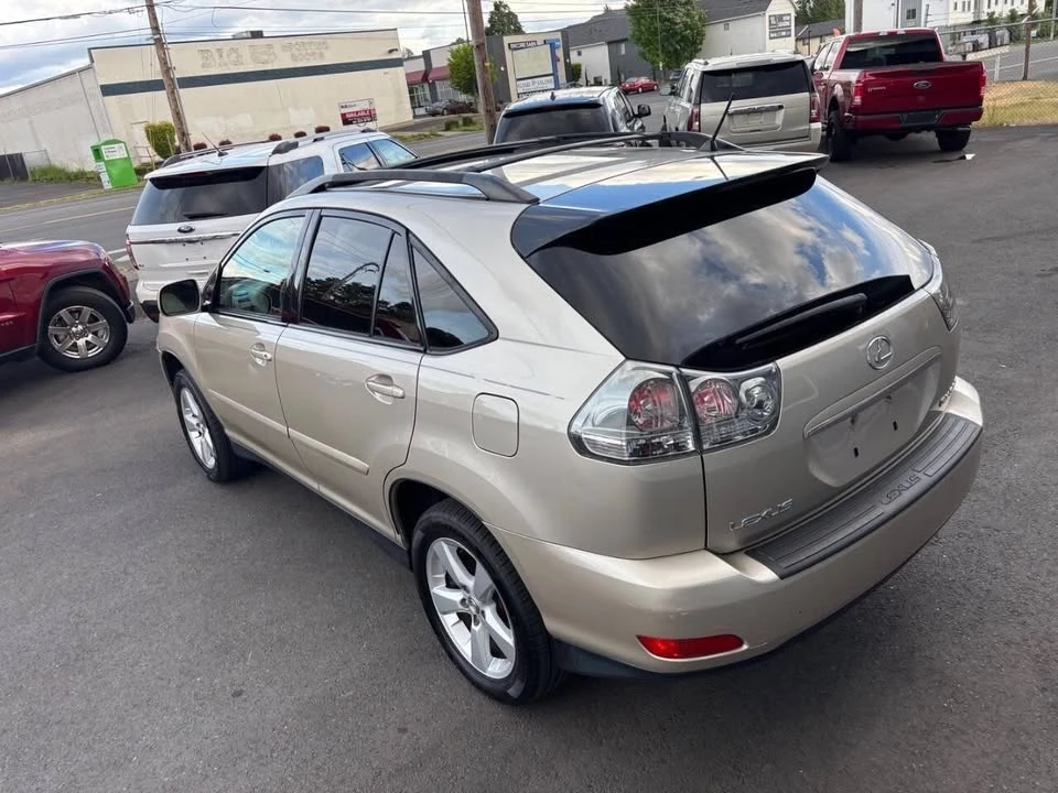 2004 Lexus RX 2nd Gen - Image 5 of 7