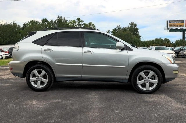 2004 Lexus RX 2nd Gen - Image 13 of 18