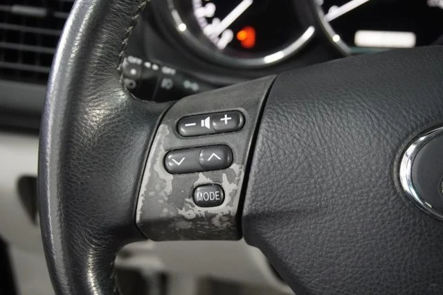 2004 Lexus RX 2nd Gen - Image 15 of 19