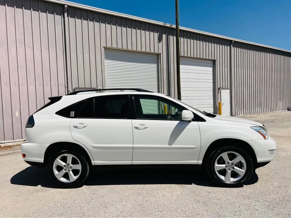 2004 Lexus RX 2nd Gen - Image 5 of 20