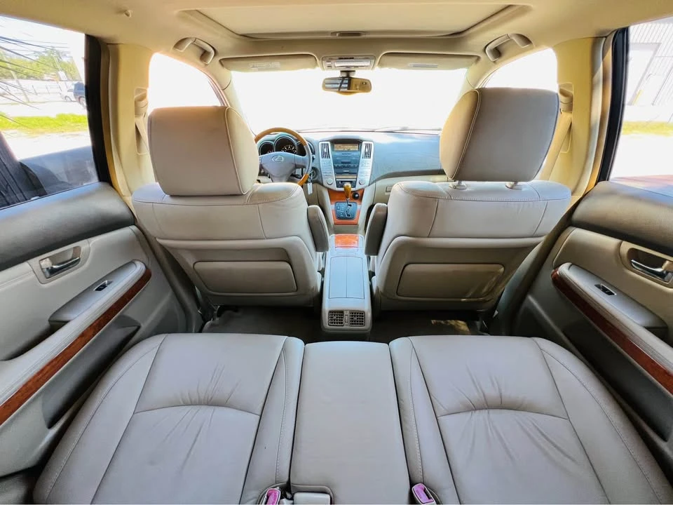 2004 Lexus RX 2nd Gen - Image 14 of 20