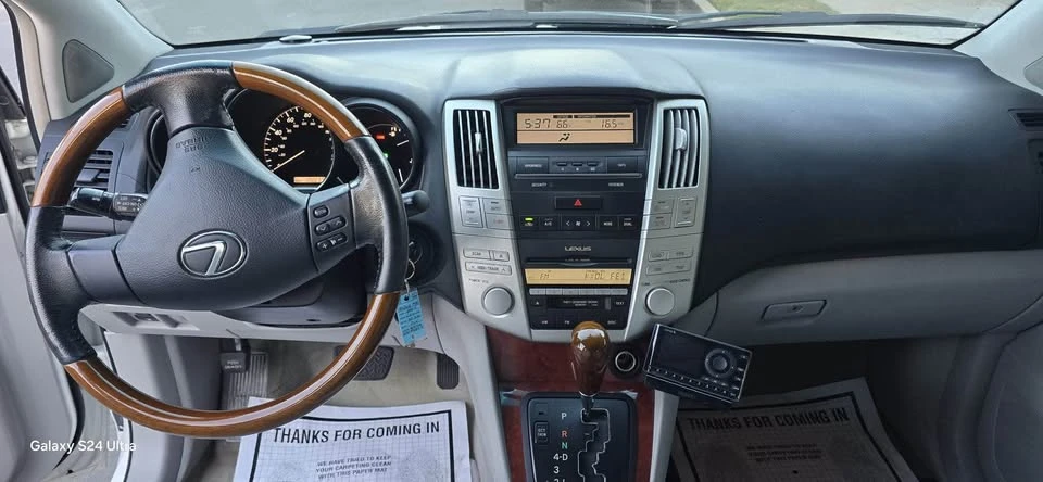 2004 Lexus RX 2nd Gen - Image 3 of 8