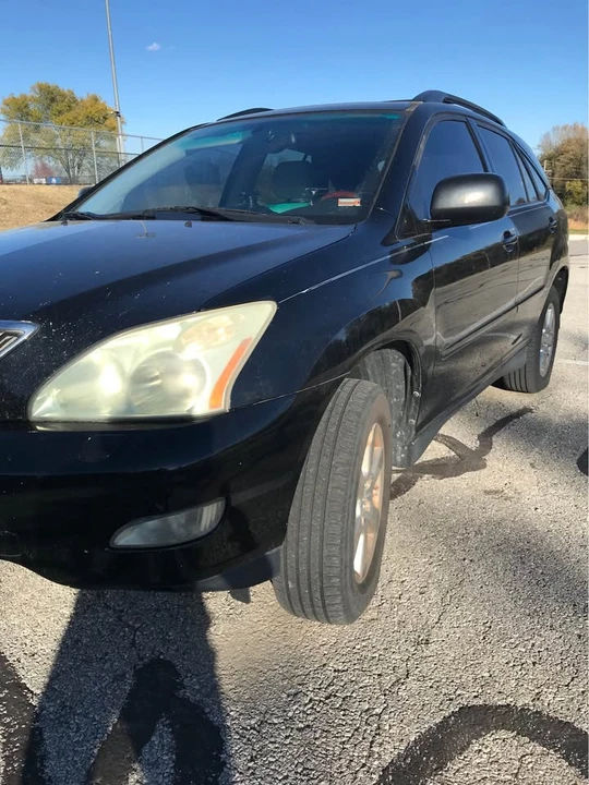 2004 Lexus RX 2nd Gen - Image 8 of 14