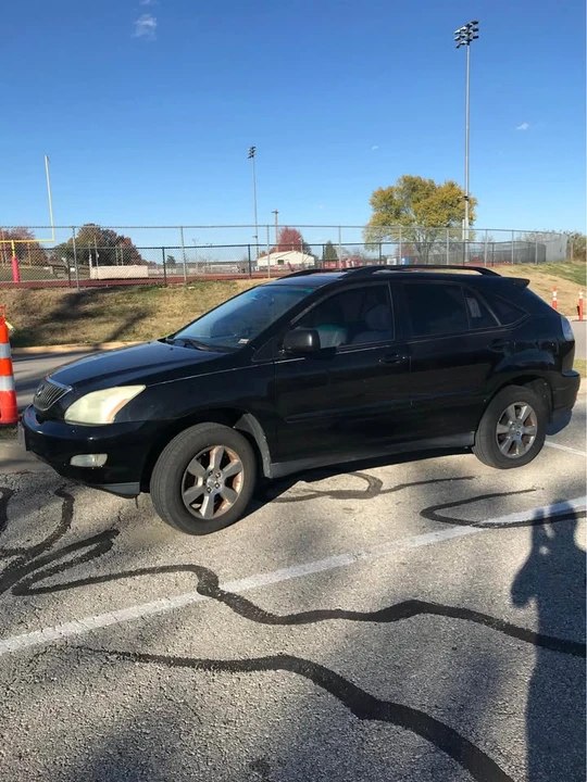 2004 Lexus RX 2nd Gen - Image 6 of 14