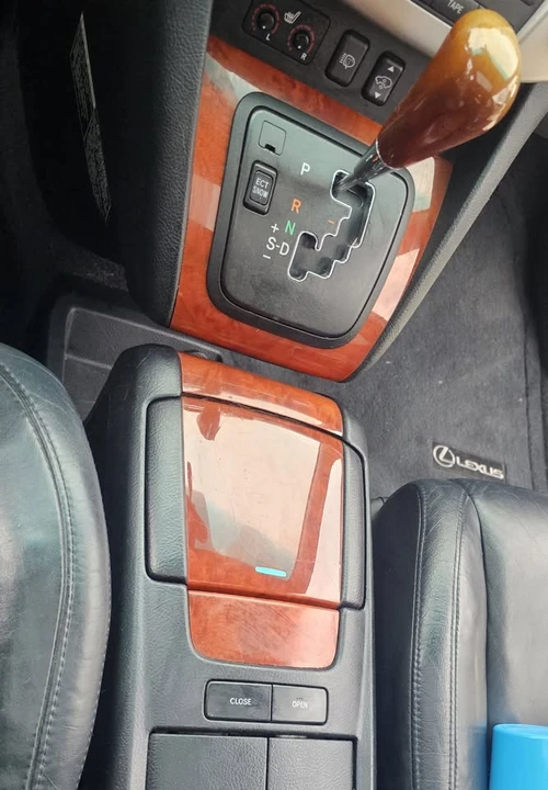 2004 Lexus RX 2nd Gen - Image 10 of 20