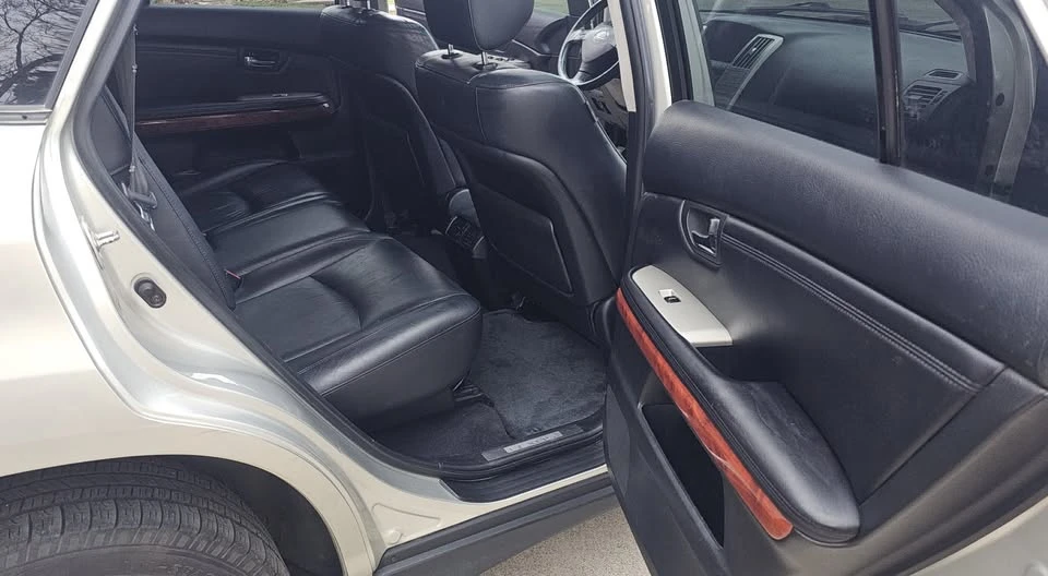 2004 Lexus RX 2nd Gen - Image 11 of 19