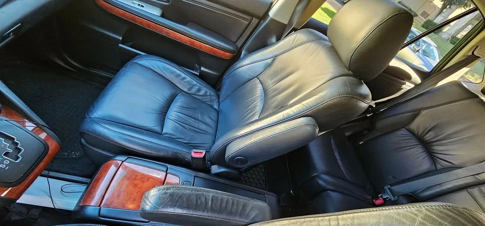 2004 Lexus RX 2nd Gen - Image 9 of 16