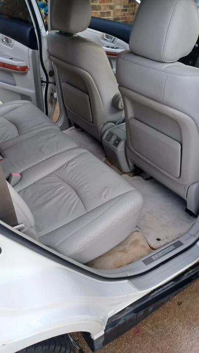 2004 Lexus RX 2nd Gen - Image 13 of 20
