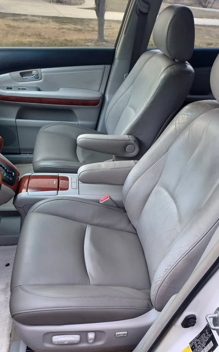 2004 Lexus RX 2nd Gen - Image 10 of 20