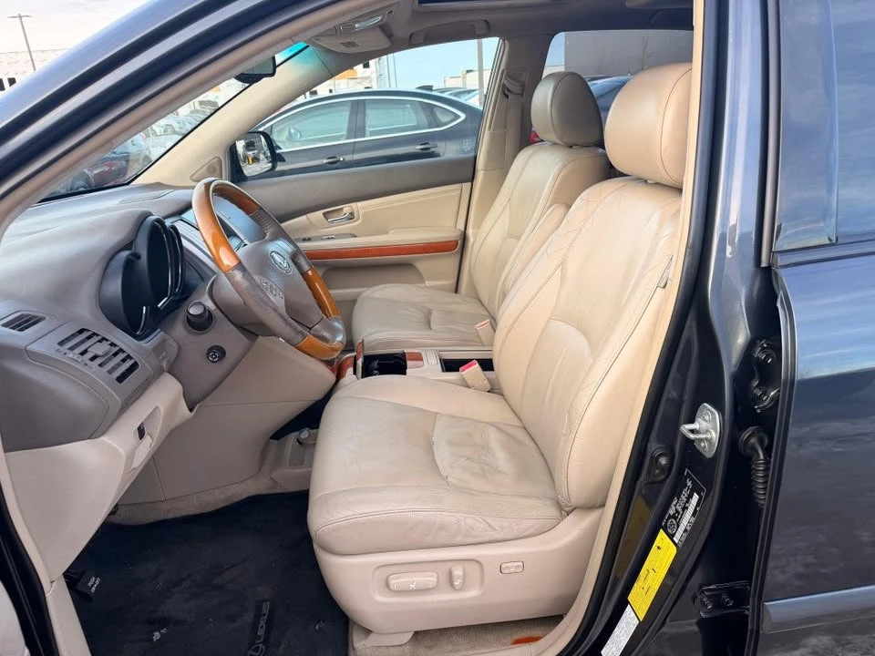 2004 Lexus RX 2nd Gen - Image 7 of 16
