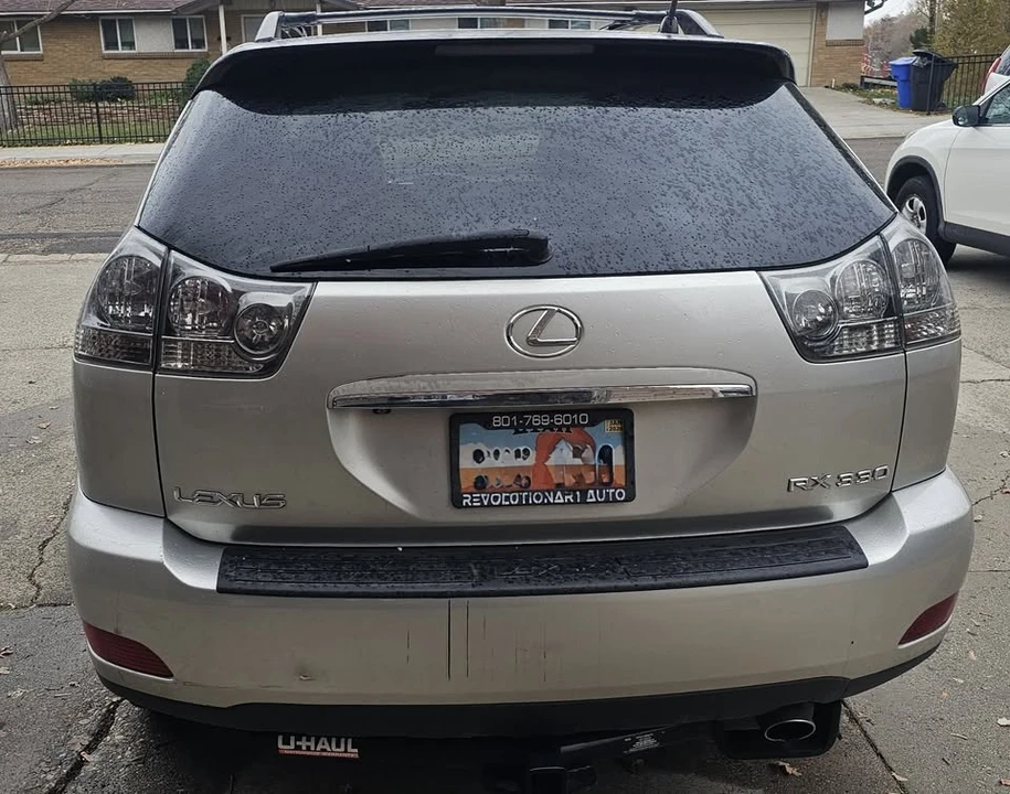 2004 Lexus RX 2nd Gen - Image 17 of 19
