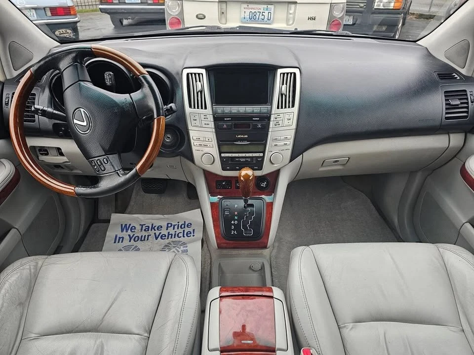 2004 Lexus RX 2nd Gen - Image 12 of 16