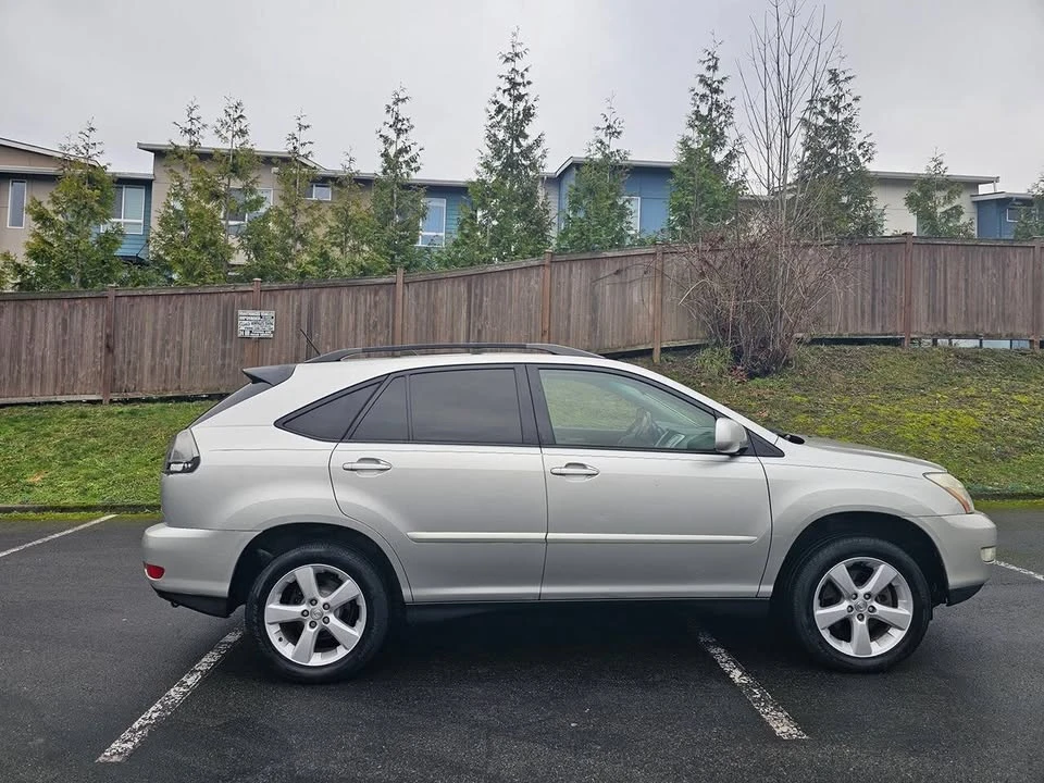2004 Lexus RX 2nd Gen - Image 3 of 16