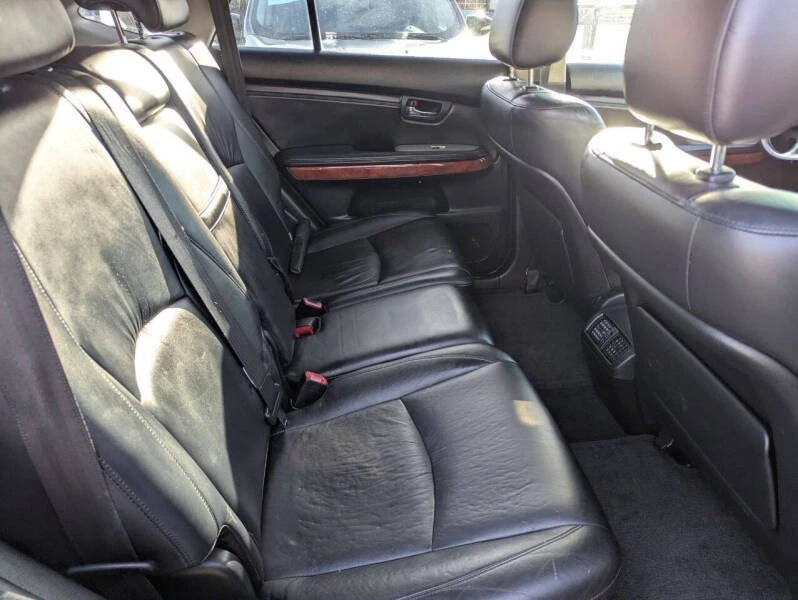 2004 Lexus RX 2nd Gen - Image 11 of 19