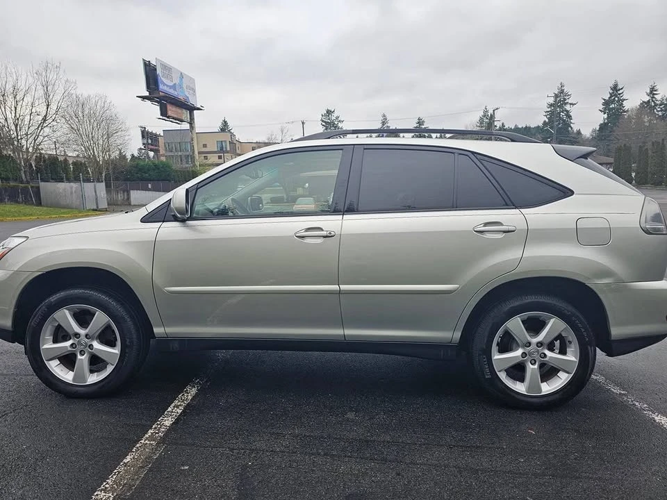 2004 Lexus RX 2nd Gen - Image 8 of 16