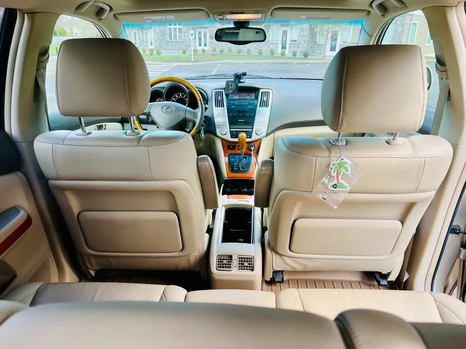 2004 Lexus RX 2nd Gen - Image 11 of 19
