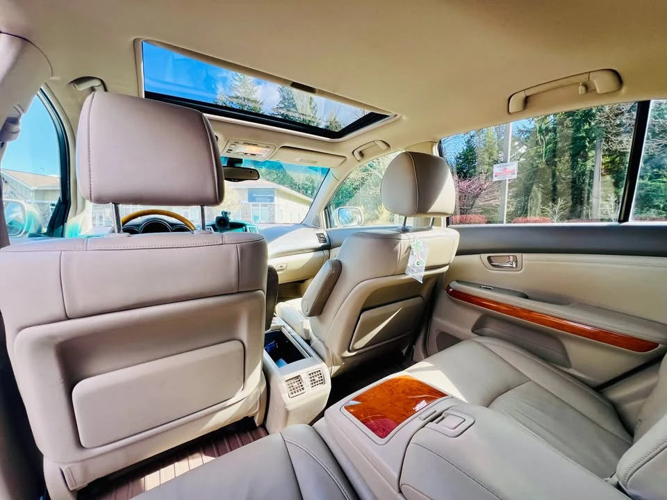 2004 Lexus RX 2nd Gen - Image 12 of 19