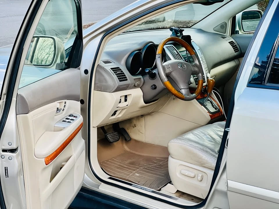 2004 Lexus RX 2nd Gen - Image 6 of 19