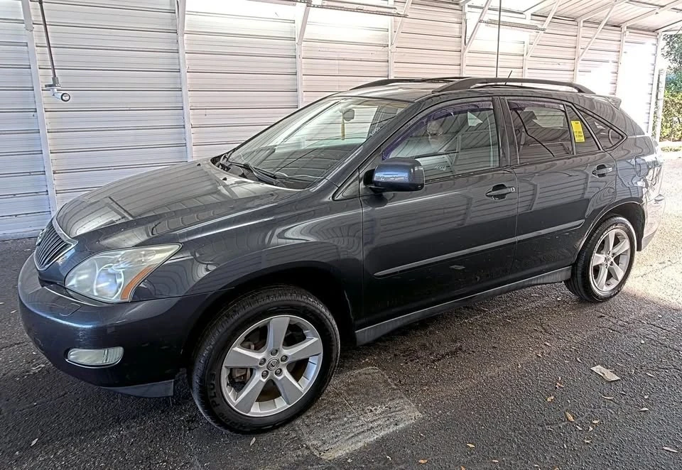 2004 Lexus RX 2nd Gen - Image 2 of 8