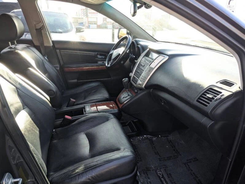 2004 Lexus RX 2nd Gen - Image 10 of 19