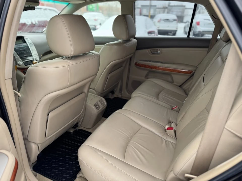2004 Lexus RX 2nd Gen - Image 7 of 16