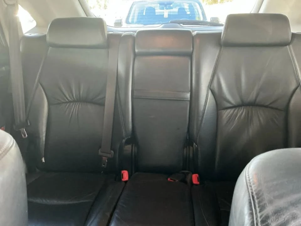 2004 Lexus RX 2nd Gen - Image 7 of 8