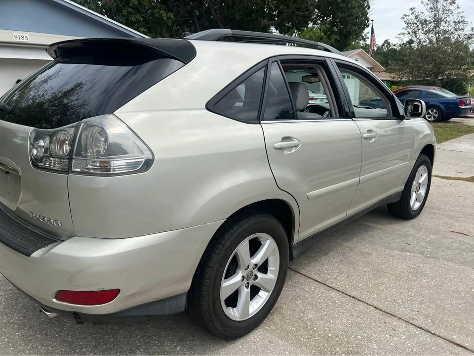 2004 Lexus RX 2nd Gen - Image 5 of 20