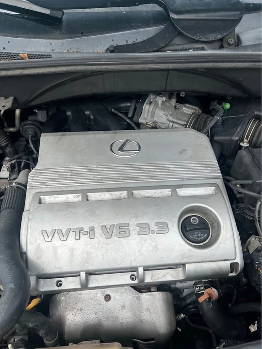 2004 Lexus RX 2nd Gen - Image 8 of 20