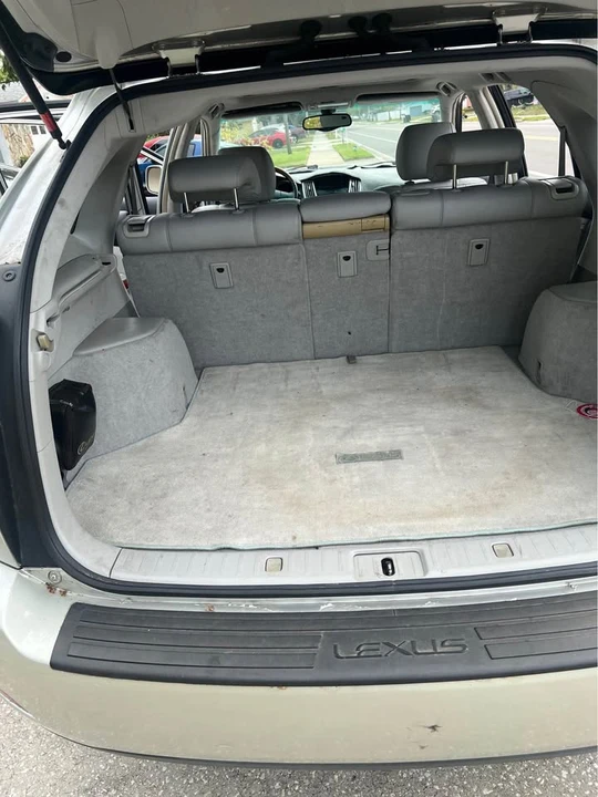 2004 Lexus RX 2nd Gen - Image 14 of 20