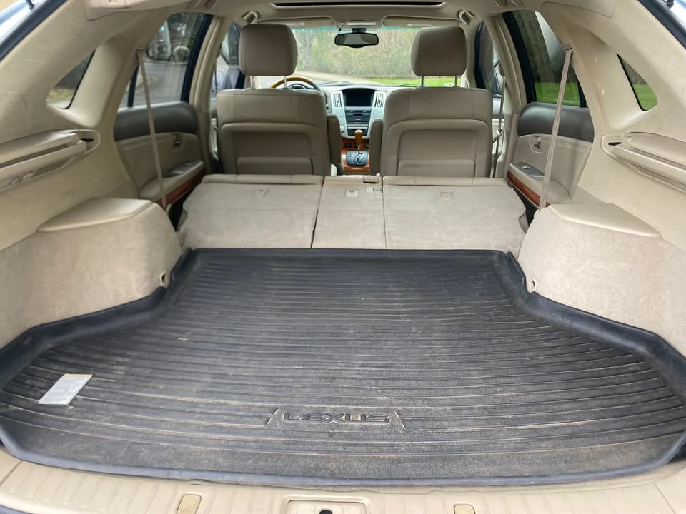 2004 Lexus RX 2nd Gen - Image 15 of 20