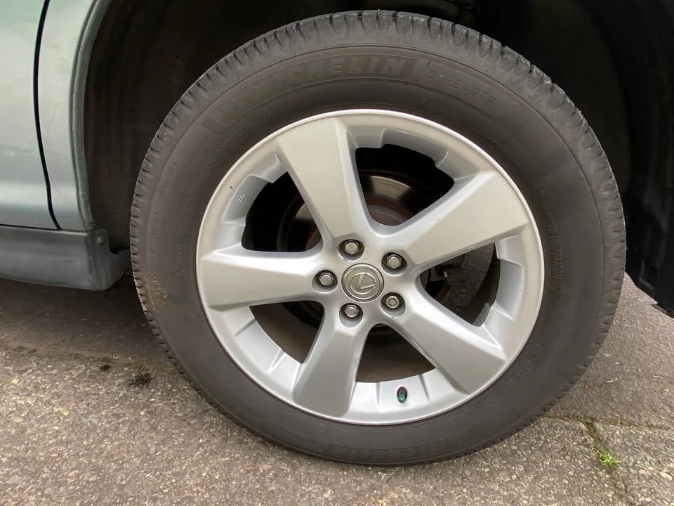 2004 Lexus RX 2nd Gen - Image 19 of 20