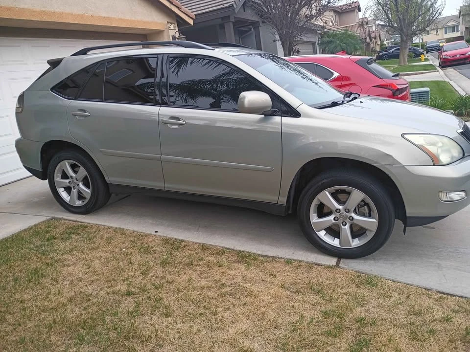 2004 Lexus RX 2nd Gen - Image 6 of 8