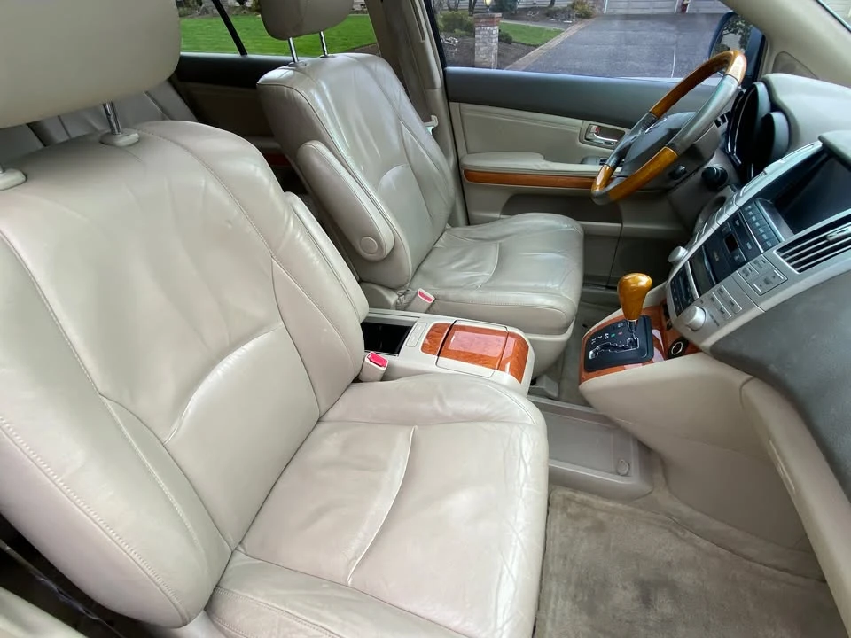 2004 Lexus RX 2nd Gen - Image 9 of 20