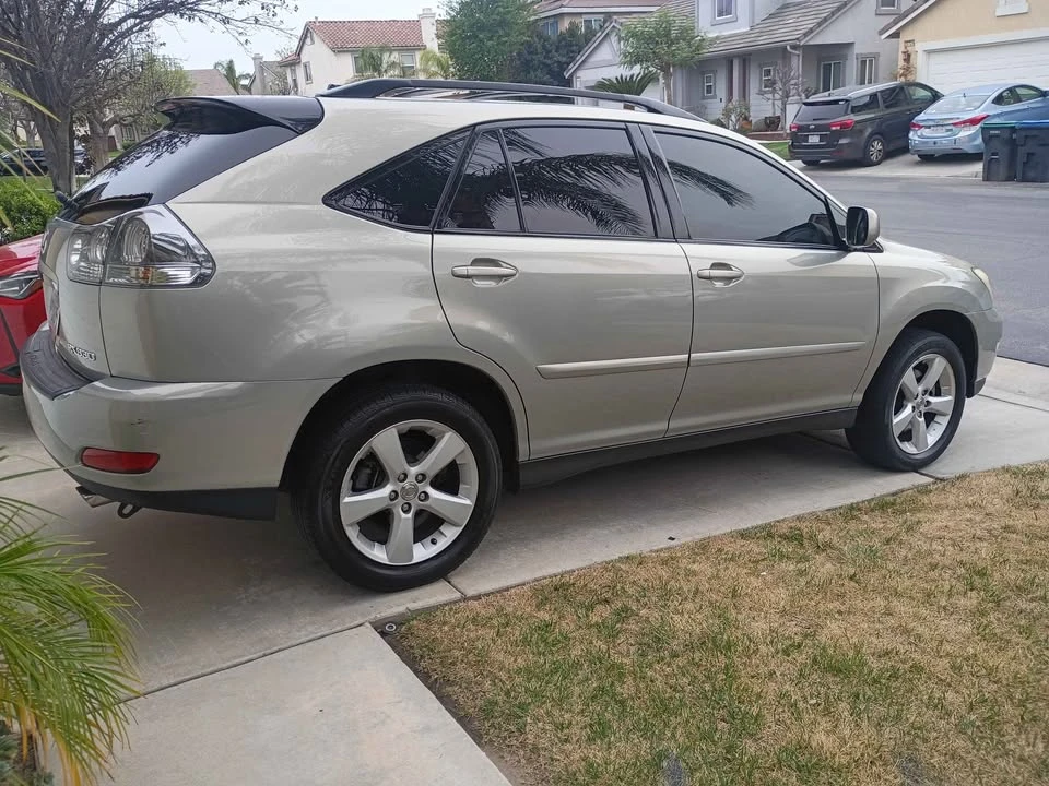 2004 Lexus RX 2nd Gen - Image 5 of 8