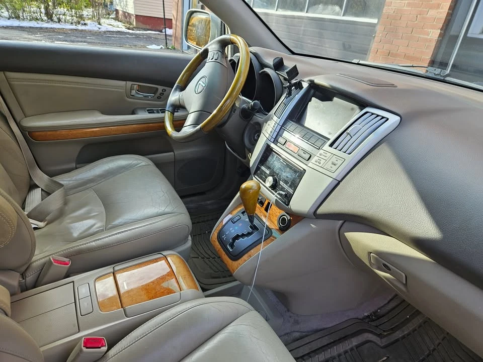 2004 Lexus RX 2nd Gen - Image 3 of 6