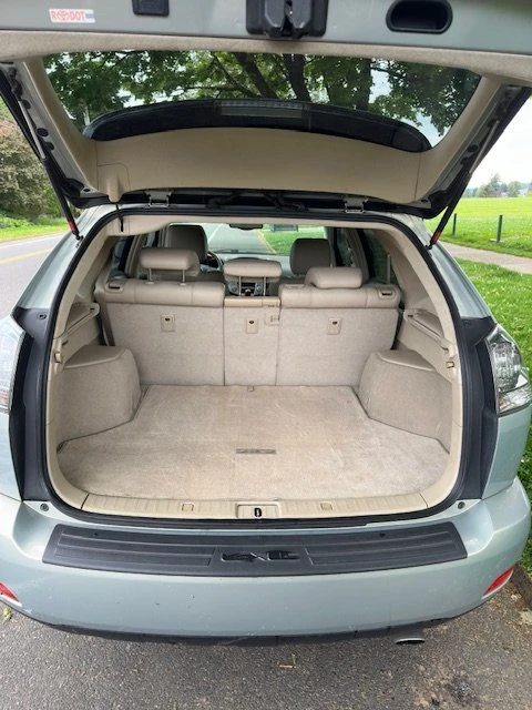 2004 Lexus RX 2nd Gen - Image 9 of 15