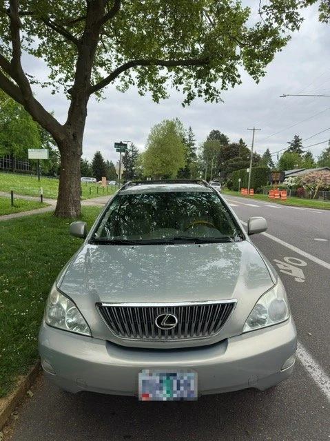 2004 Lexus RX 2nd Gen - Image 5 of 15