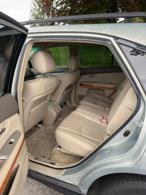 2004 Lexus RX 2nd Gen - Image 8 of 15